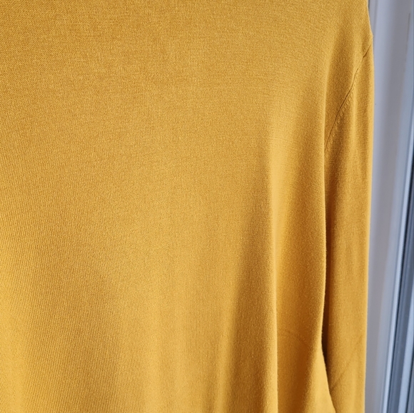 Simons, Le 31 brand, NWOT gold breathable turtleneck. Viscose and nylon. US XL - Picture 9 of 11